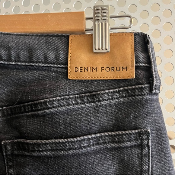 Aritzia Denim Forum The Arlo High Rise Straight Jean Size 28 W and 28L in Black - Picture 10 of 16